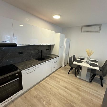 Apartman Iko Makarska Esterno foto