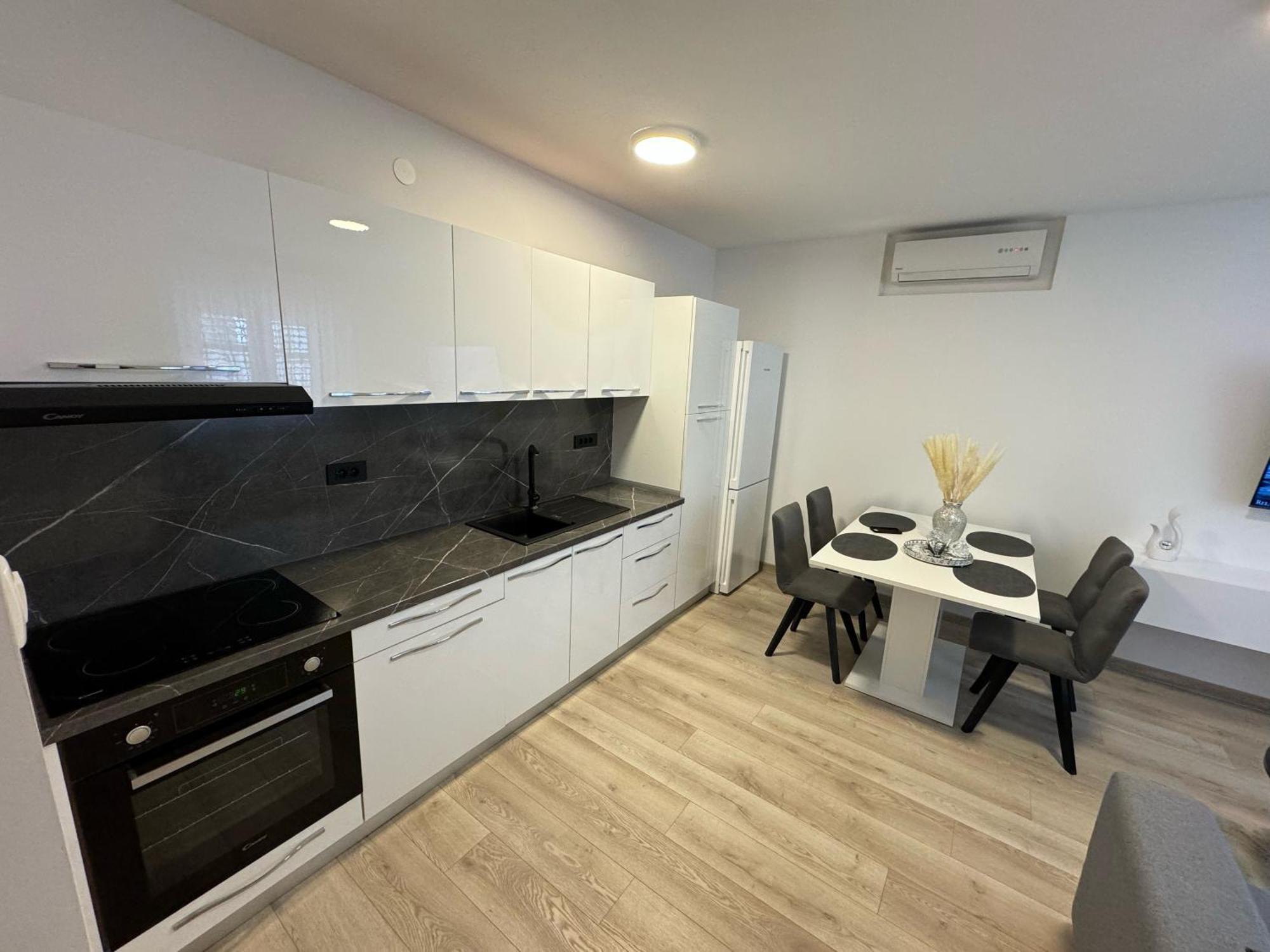 Apartman Iko Makarska Esterno foto